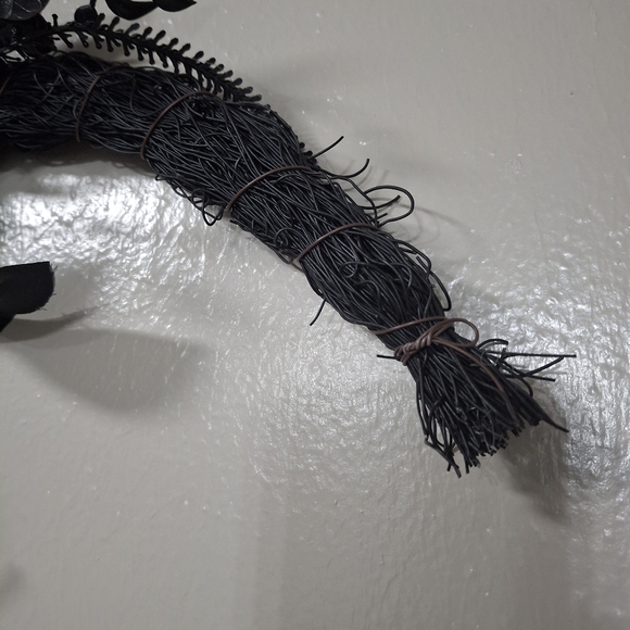 Moon Flower Wreath - Picture 5 of 7